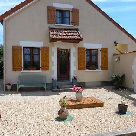 Chambres D' Hotes A Benaize Coulonges  ภายนอก รูปภาพ