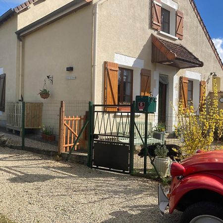 Chambres D' Hotes A Benaize Coulonges  ภายนอก รูปภาพ