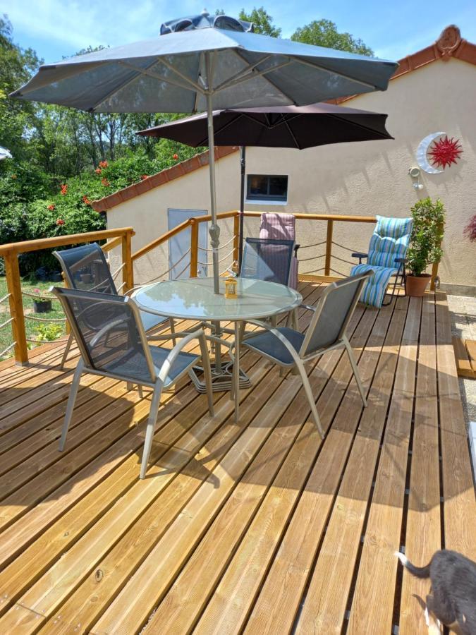 Chambres D' Hotes A Benaize Coulonges  ภายนอก รูปภาพ